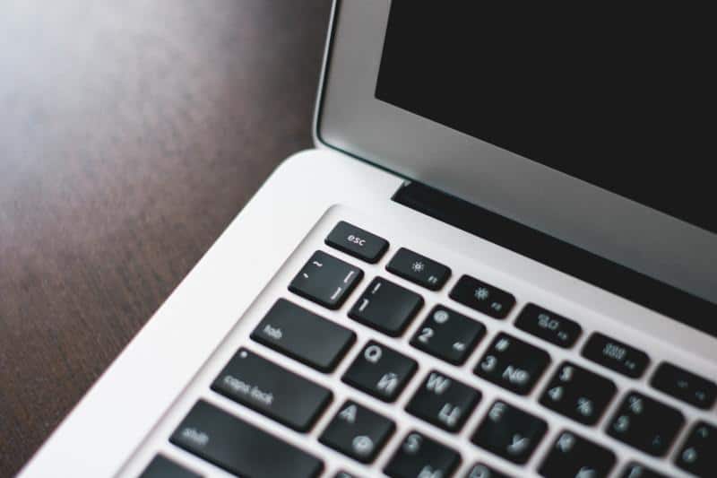 turned_off_macbook_pro-scopio