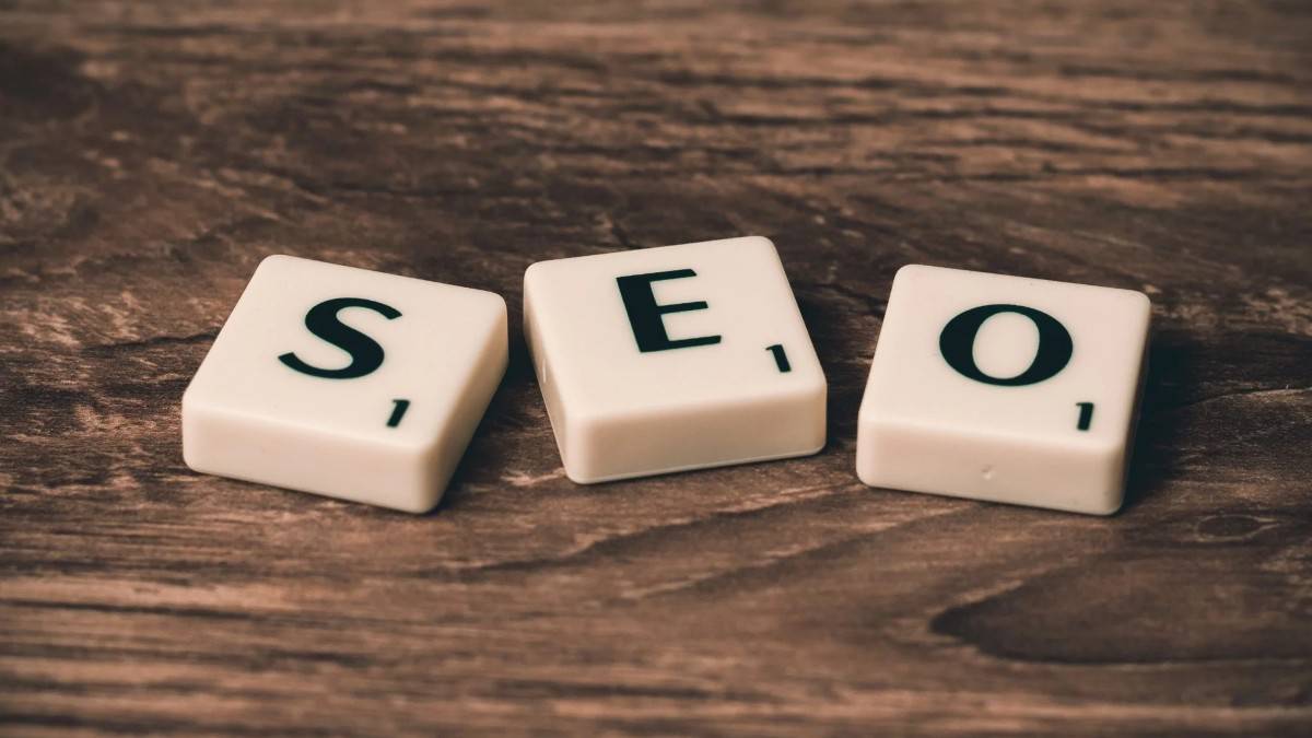 SEO-advertising-alphabet-business-Pexelcom brodneil